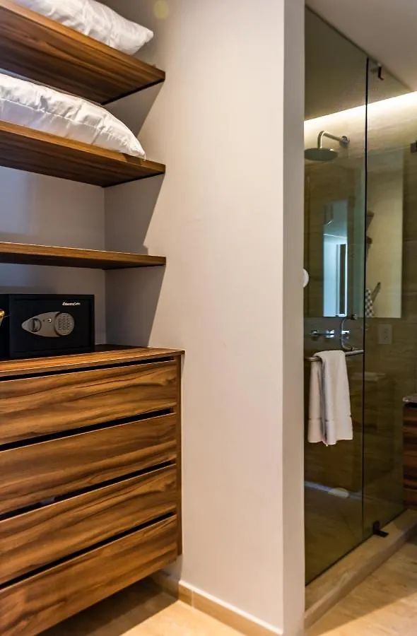 شقة Big Studio At Kaab By The Beach With Roof Top Pool, Sauna And Jacuzzi Near Paseo Del Carmen Mall بلايا ديل كارمن