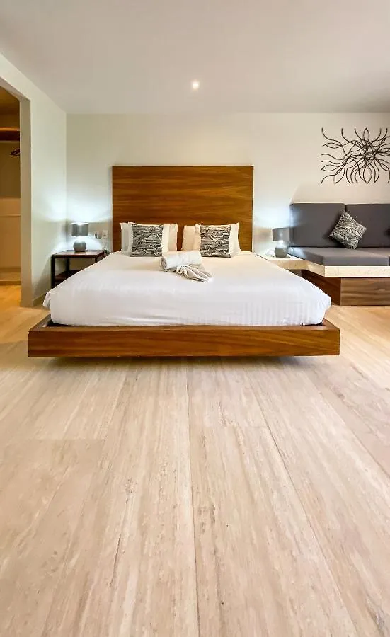 Big Studio At Kaab By The Beach With Roof Top Pool, Sauna And Jacuzzi Near Paseo Del Carmen Mall بلايا ديل كارمن 0*,