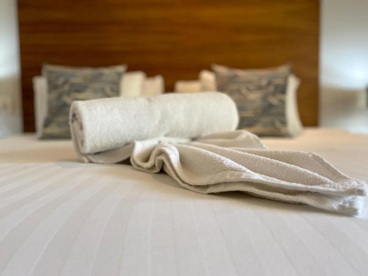 Big Studio At Kaab By The Beach With Roof Top Pool, Sauna And Jacuzzi Near Paseo Del Carmen Mall بلايا ديل كارمن 0*,
