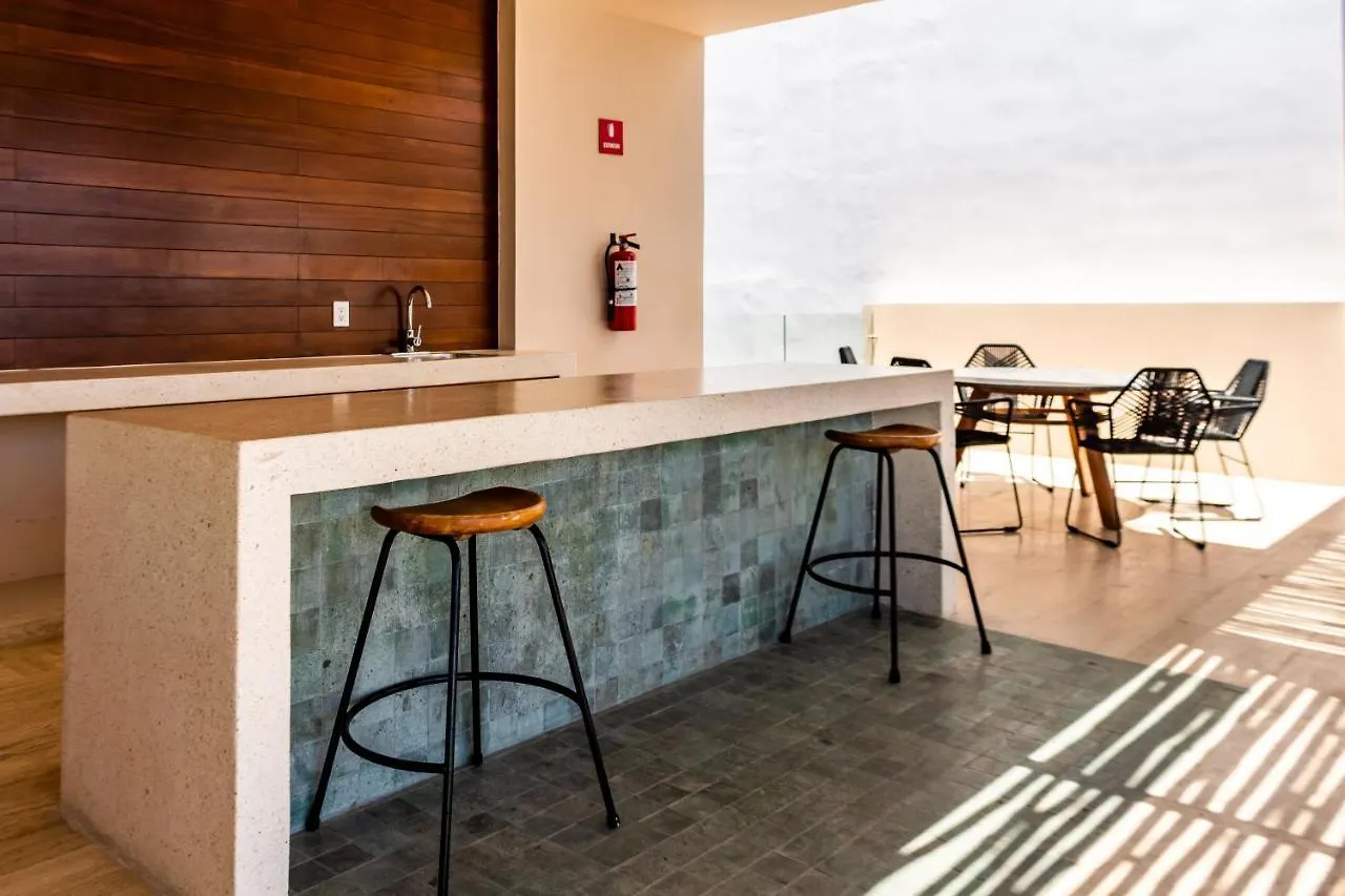 Big Studio At Kaab By The Beach With Roof Top Pool, Sauna And Jacuzzi Near Paseo Del Carmen Mall بلايا ديل كارمن 0*,