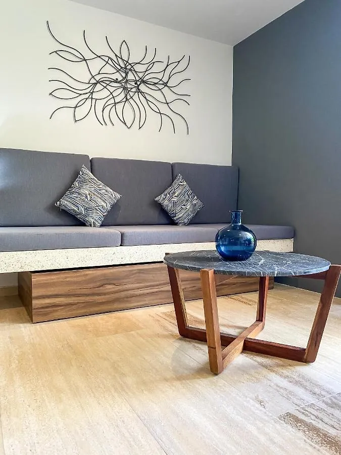 شقة Big Studio At Kaab By The Beach With Roof Top Pool, Sauna And Jacuzzi Near Paseo Del Carmen Mall بلايا ديل كارمن